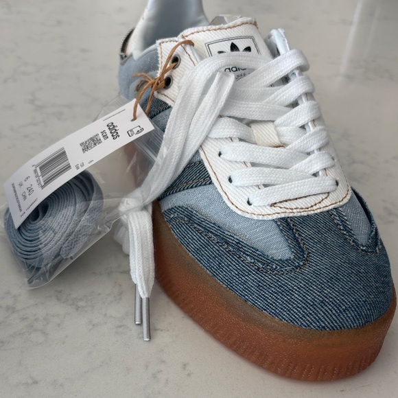 Adidas Denim and White Striped Sneakers Brand New - Picture 2 of 6